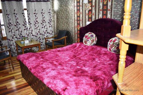 Bedroom at Mughal Darbar Hotel